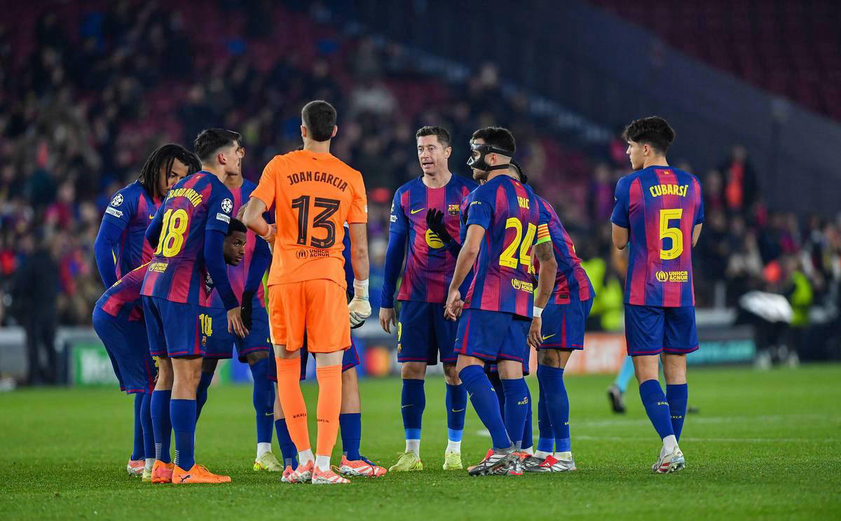 布拉格斯拉维亚在欧冠表现较弱，巴塞罗那能否客场逆袭？